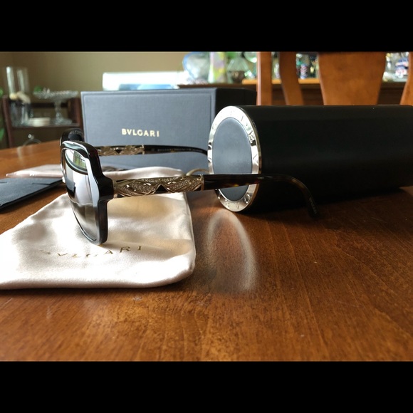 BVLGARI “ Divas Dream” sunglasses - Picture 7 of 7